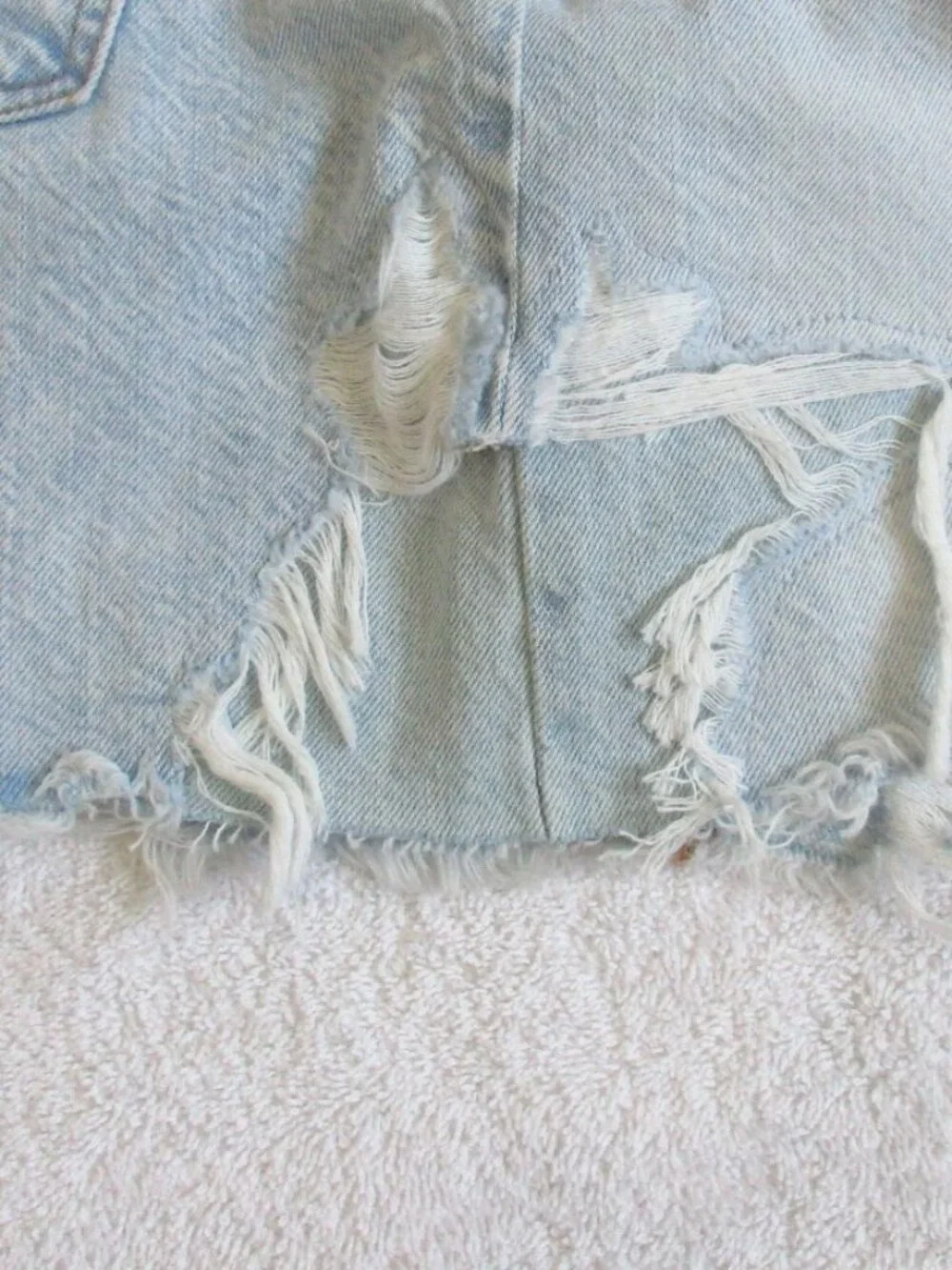 New AMERICAN EAGLE Jean Shorts Size 4 Distressed Baggy Mom Short
